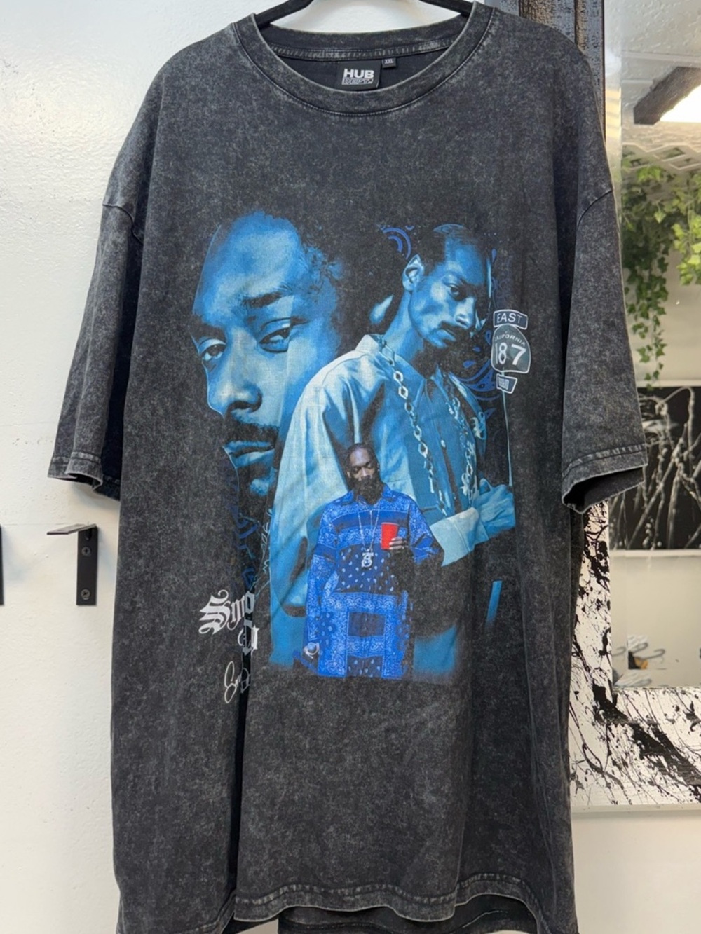 Snopp Dogg hip hopOversized Black Graphic rap Tee with Blue Portrait Print